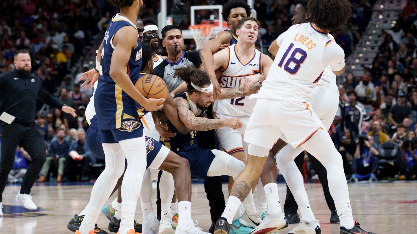 pelicans-guard-jose-alvarado-and-suns-center-mark-williams-ejected-after-fight