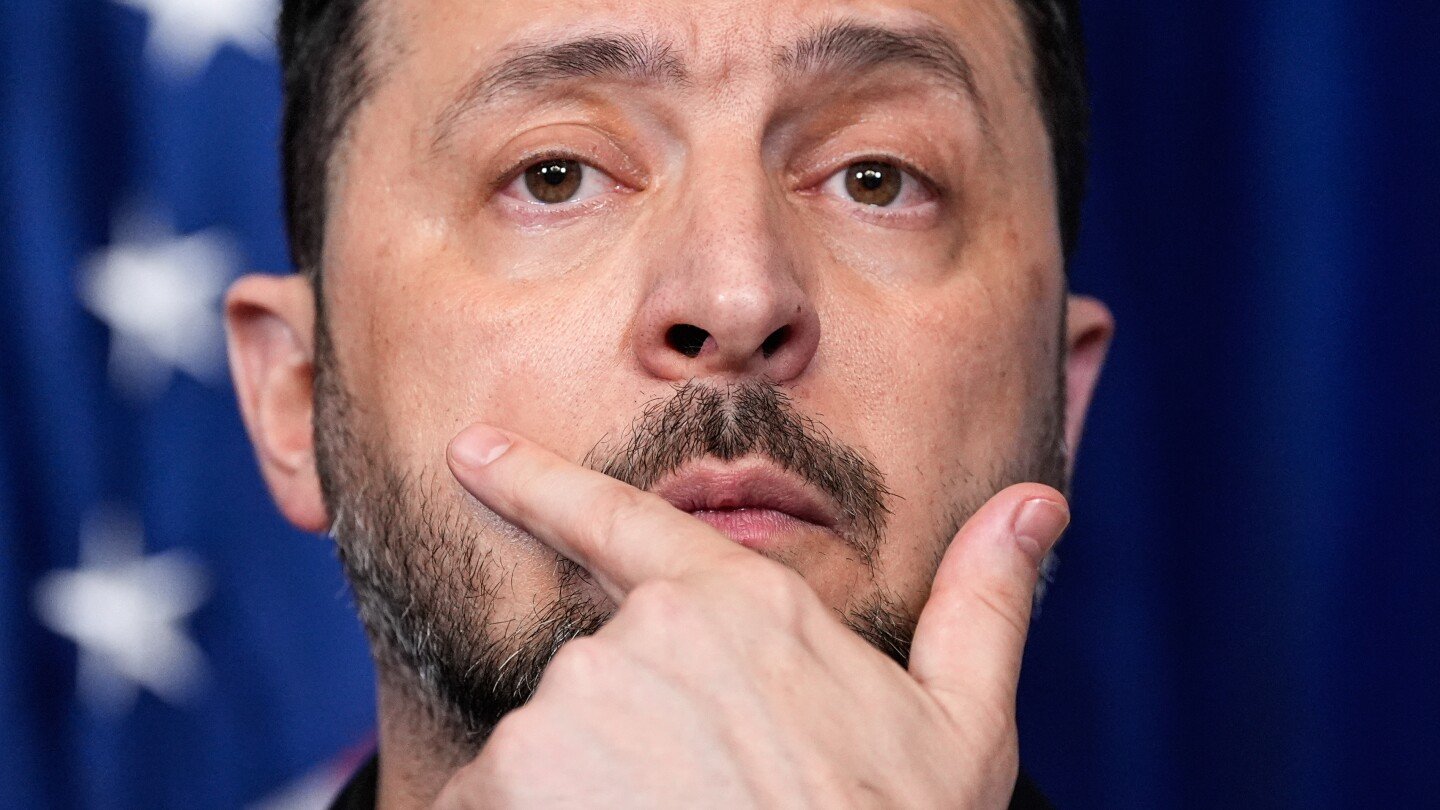 us-offers-ukraine-15-year-security-guarantee-as-part-of-peace-plan,-zelenskyy-says