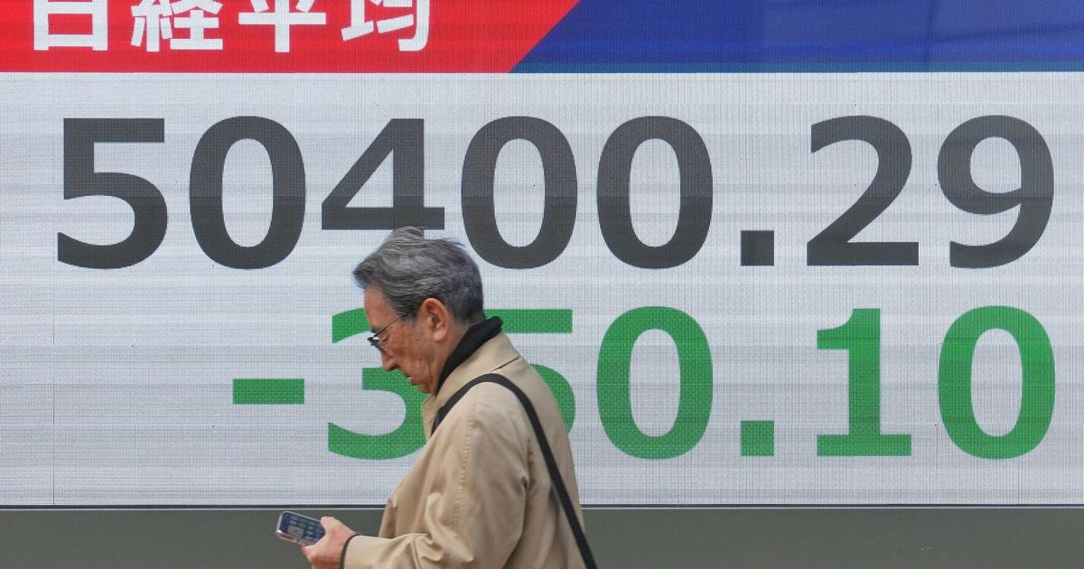 stocks-slip-on-wall-street-as-2025-winds-down