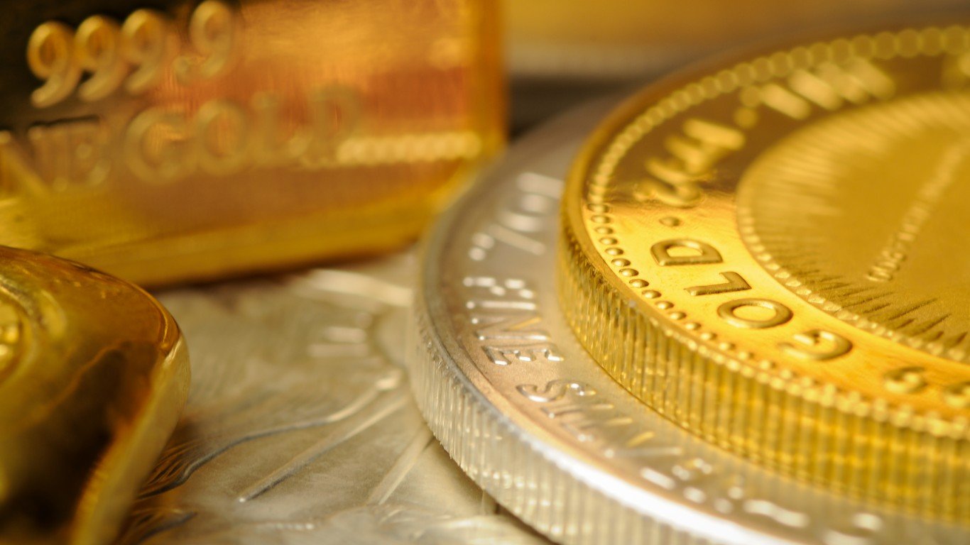 stock-market-live-december-30:-s&p-500-(voo)-keeps-sliding,-gold-and-silver-bounce-back