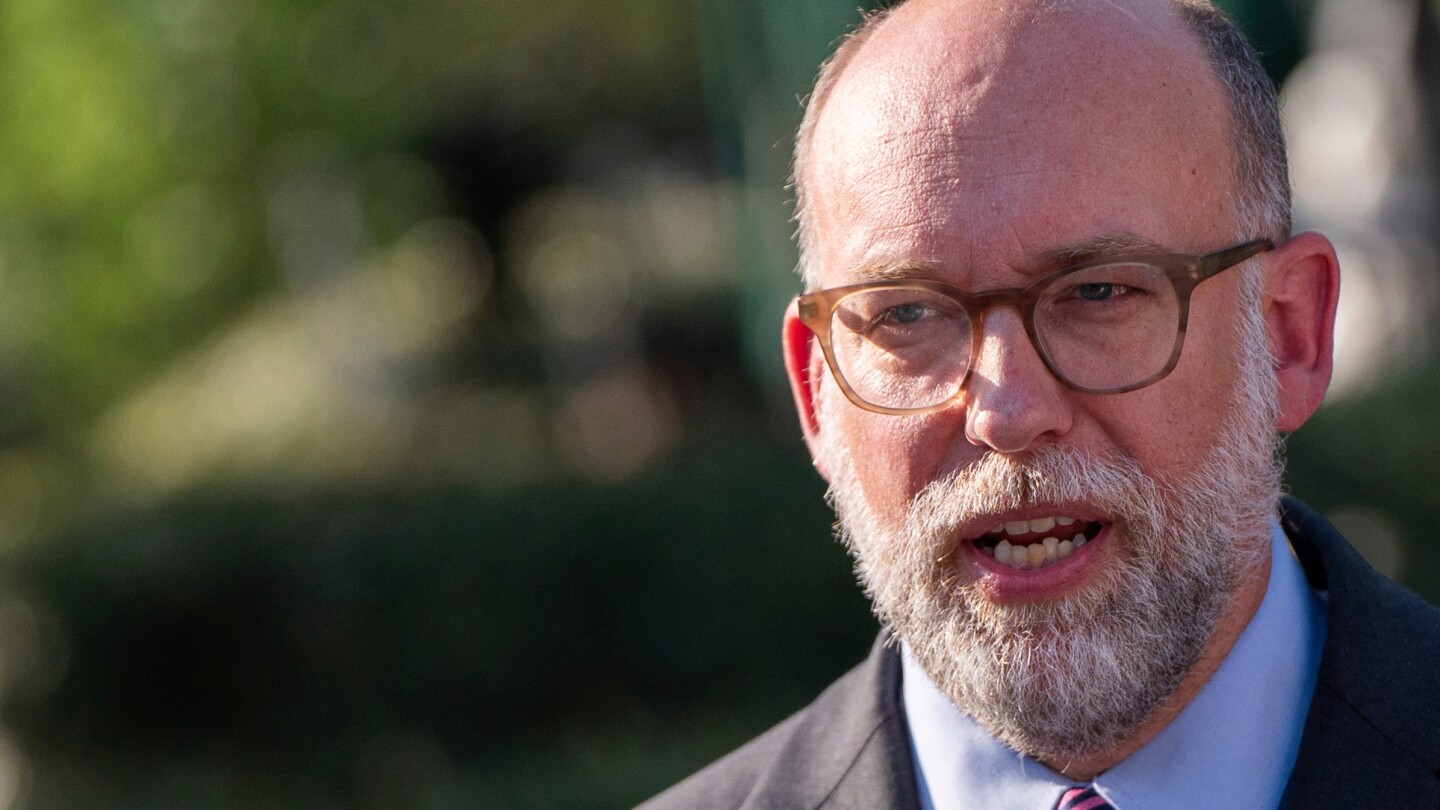 judge-blocks-white-house’s-attempt-to-defund-the-cfpb,-ensuring-employees-get-paid