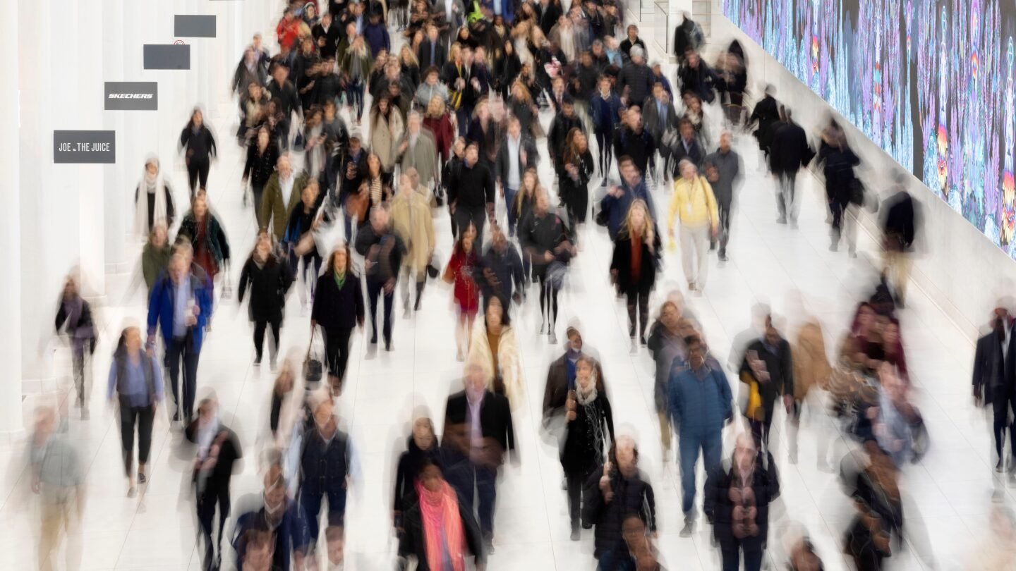 if-someone’s-always-late,-is-it-time-blindness,-or-are-they-just-being-rude?