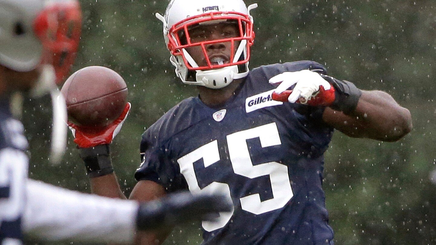 nfl-program-provides-resources-to-help-retired-players-find-new-career-paths-after-football