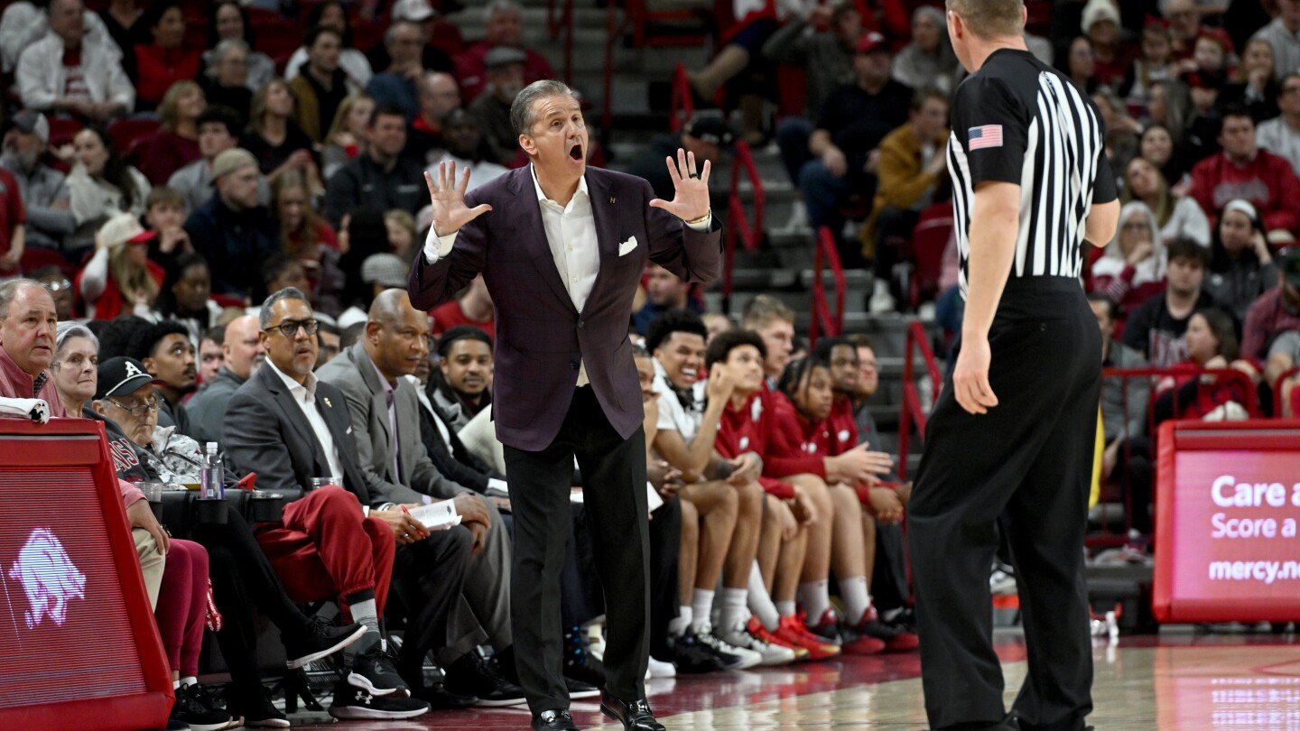 ncaa-tries-to-clarify-nba-stance-after-baylor’s-addition-of-2023-draft-pick-prompts-criticism