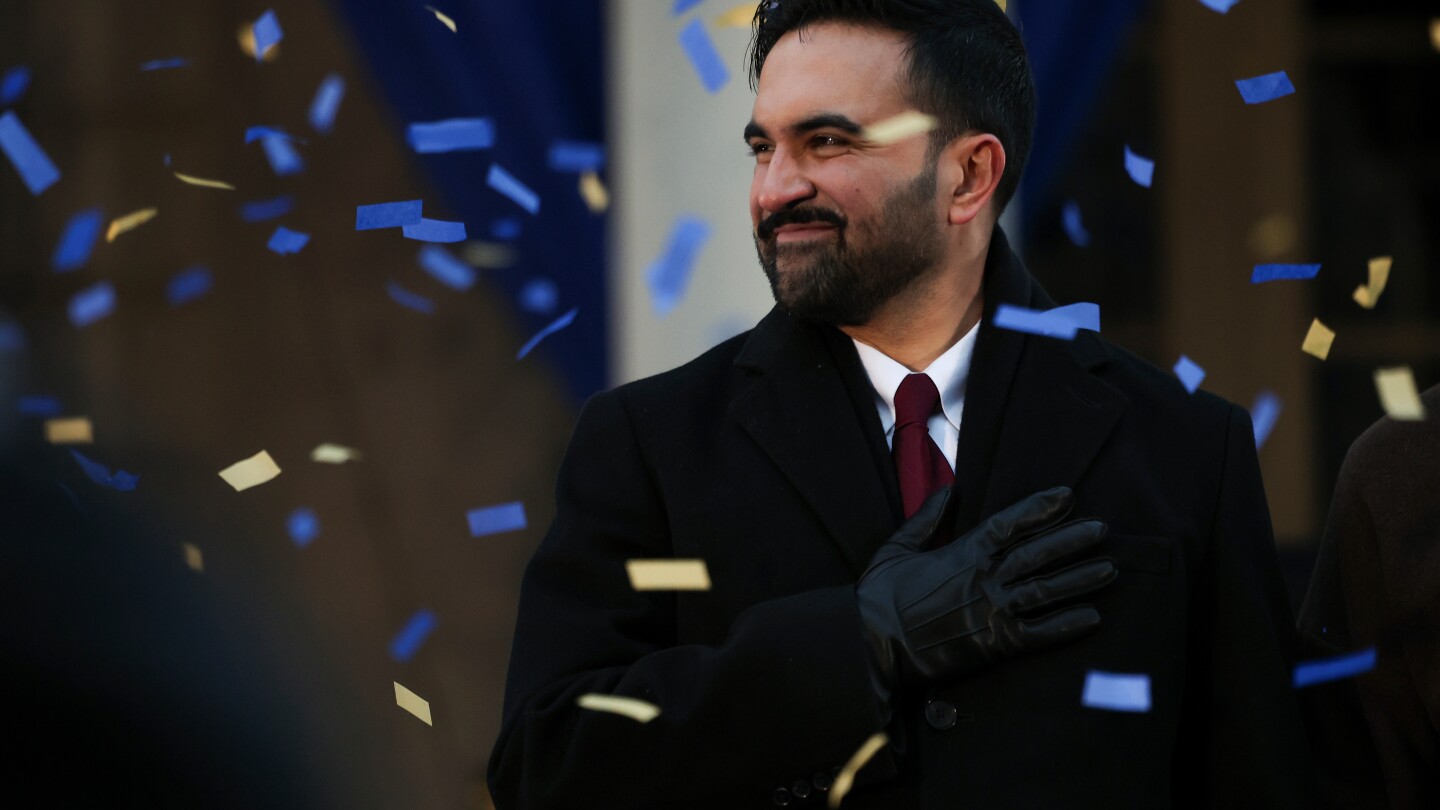 zohran-mamdani-asume-como-alcalde-de-nueva-york-en-una-historica-estacion-de-metro