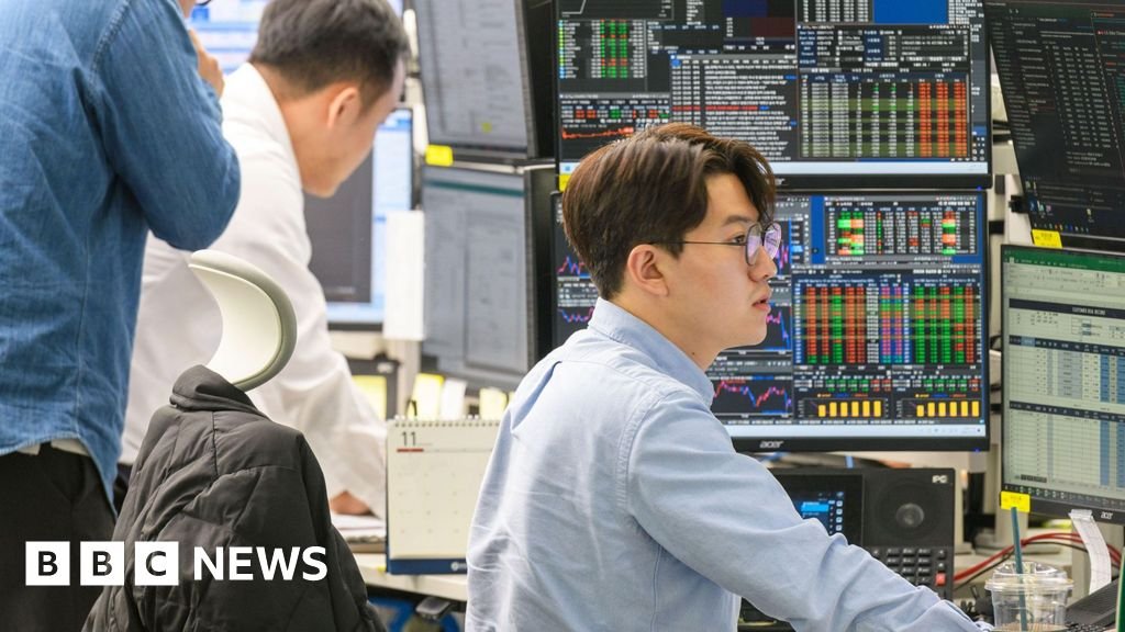 ftse-100-index-hits-10,000-milestone-in-new-year-rally