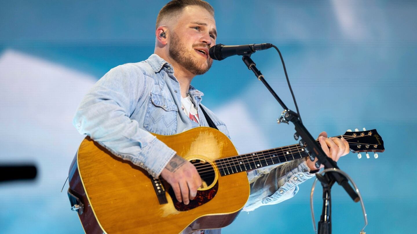 country-singer-zach-bryan-has-married-samantha-leonard