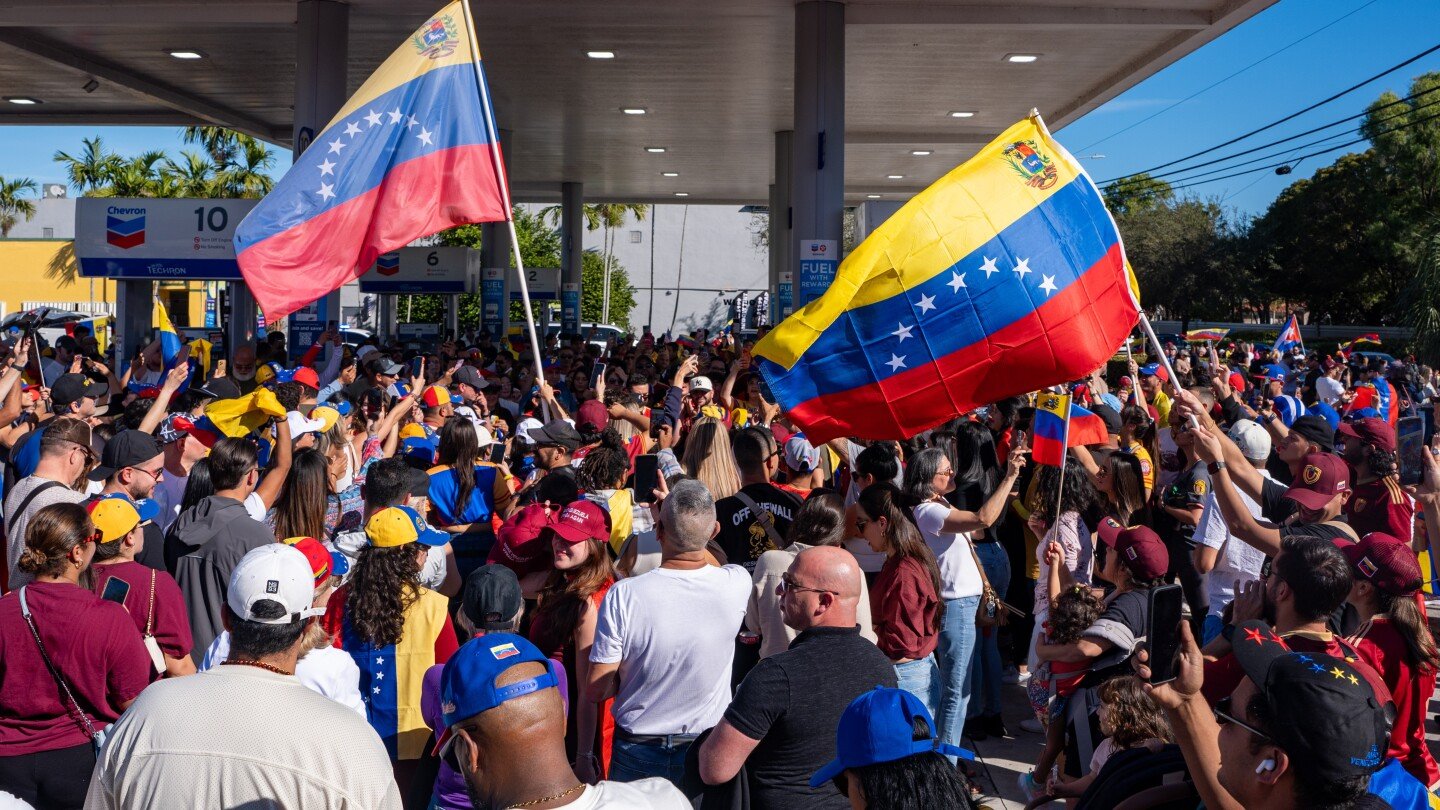 ouster-of-maduro-government-sparks-celebrations-among-venezuelans-in-south-florida