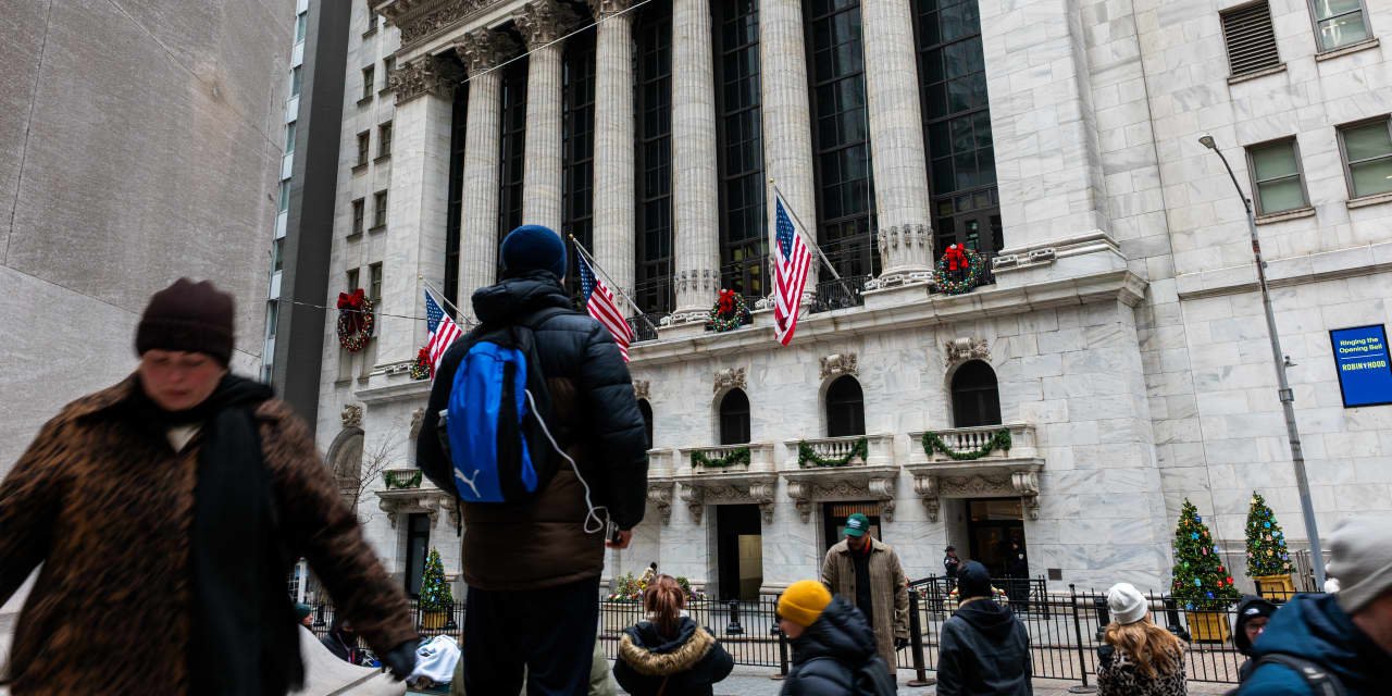 stock-futures,-oil-prices-steady-after-us.-military-captures-venezuela’s-president