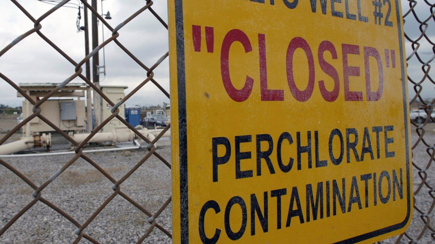 epa-says-it-will-propose-drinking-water-limit-for-perchlorate,-but-only-because-court-ordered-it