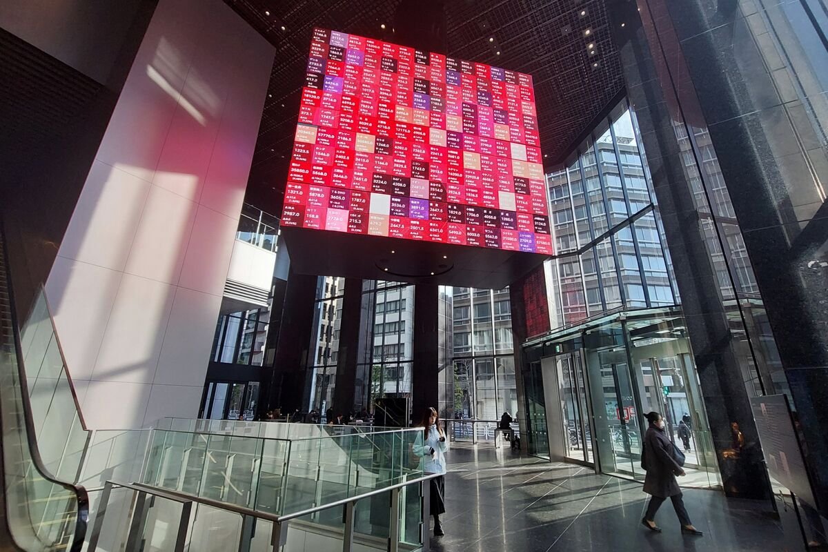 asian-stocks-poised-to-extend-record-global-rally:-markets-wrap