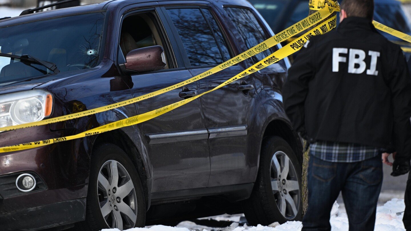 shooting-is-reported-in-minneapolis,-where-the-feds-are-conducting-an-immigration-crackdown