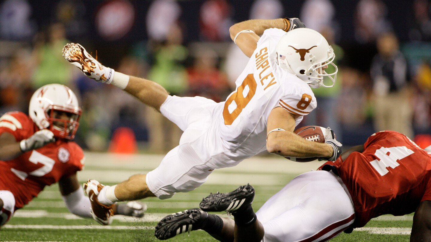 ex-texas-star,-nfl-receiver-jordan-shipley-hospitalized-with-severe-burns-from-accident-on-his-ranch