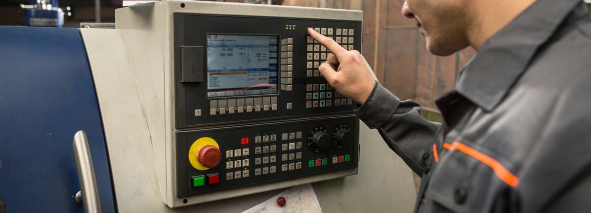 is-it-too-late-to-consider-jabil-(jbl)-after-its-strong-multi‑year-share-price-run?