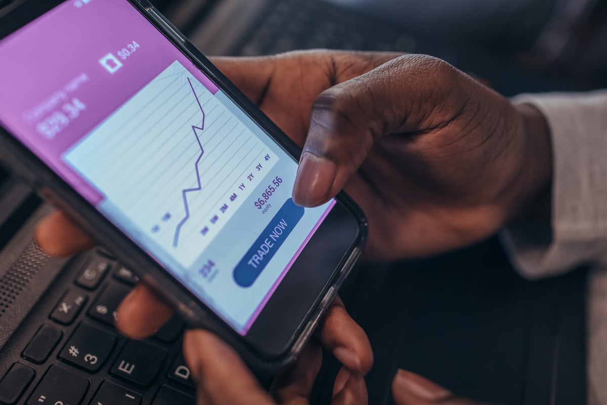 robinhood-is-making-big-strides-into-prediction-markets-here’s-how-increased-sports-betting-could-affect-the-stock-in-2026.