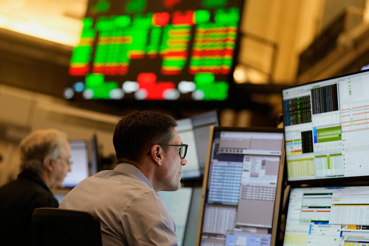 magnificent-7’s-stock-market-dominance-shows-signs-of-cracking