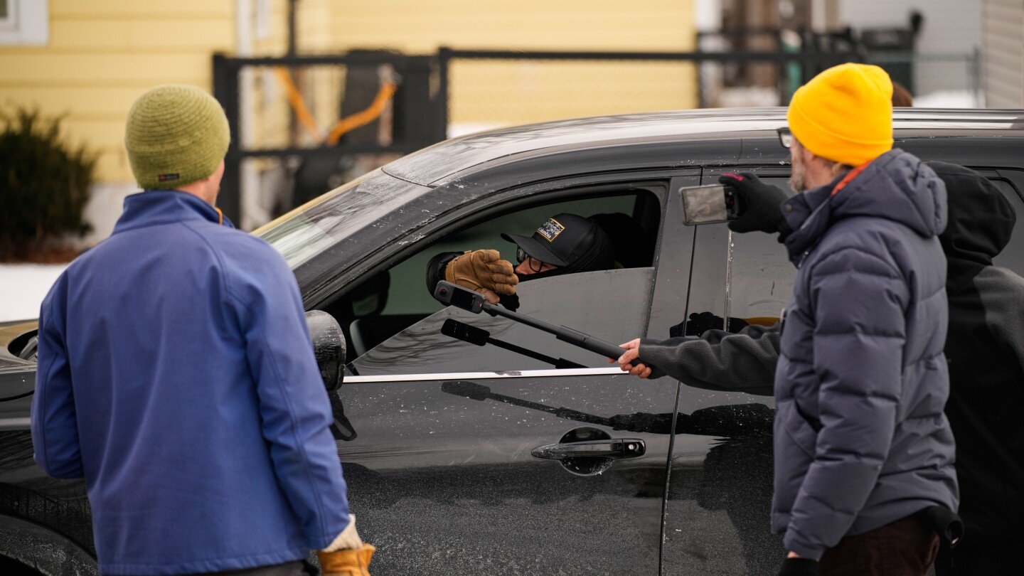 george-floyd-and-renee-good:-5-years-between-minneapolis-videos,-and-confusion-has-increased