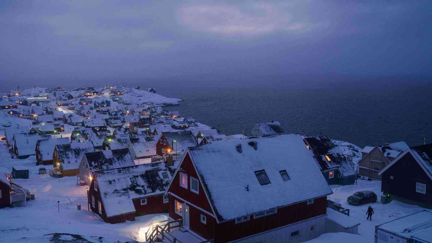 fact-focus:-trump-repeats-false-claims-when-discussing-greenland’s-security-in-the-arctic