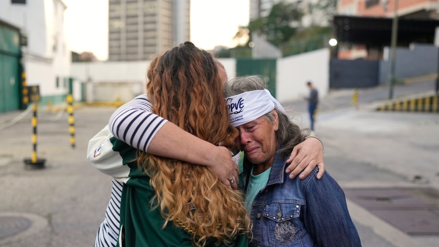 familiares-de-presos-en-venezuela-esperan-con-angustia-las-liberaciones-prometidas