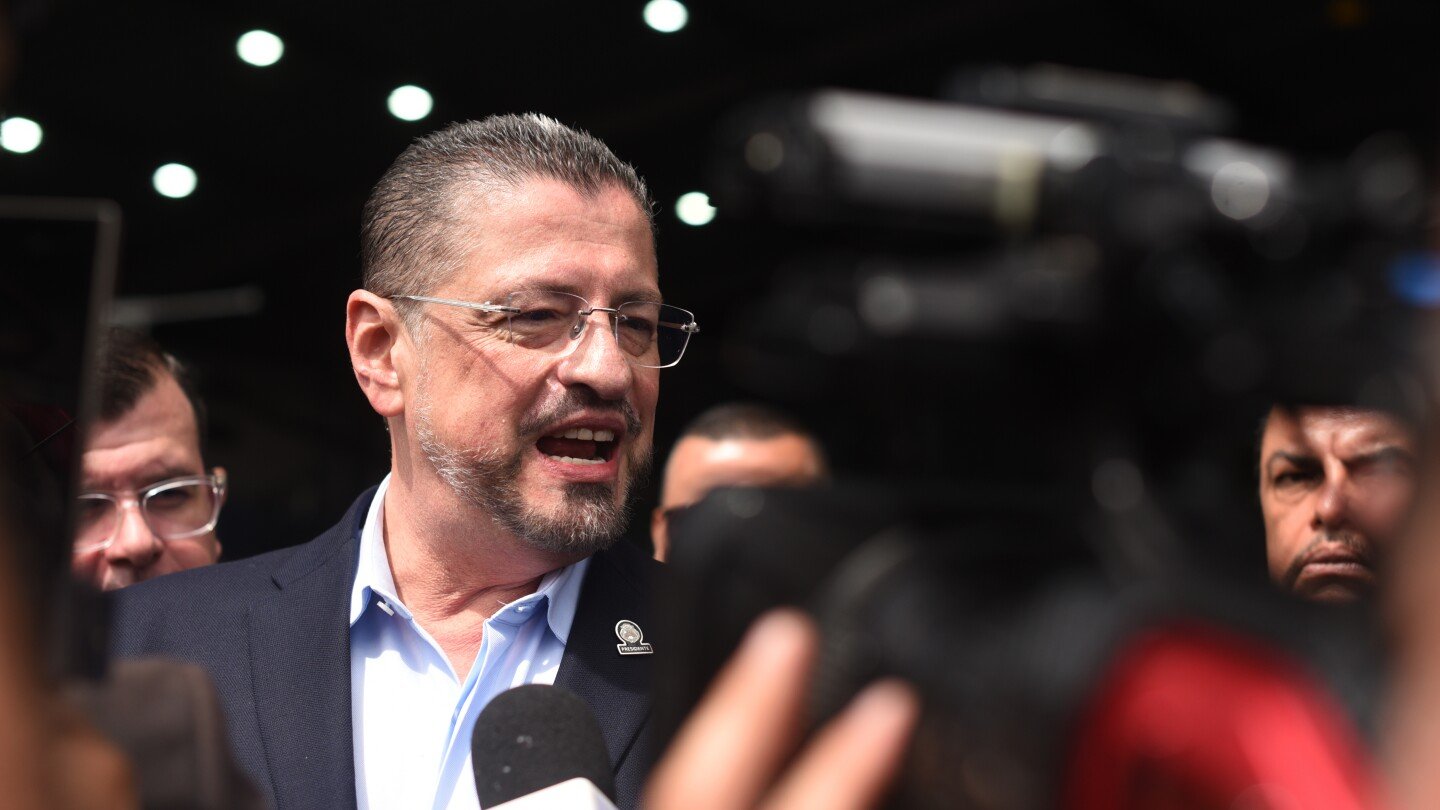 costa-rica’s-security-director-says-plot-to-assassinate-president-uncovered