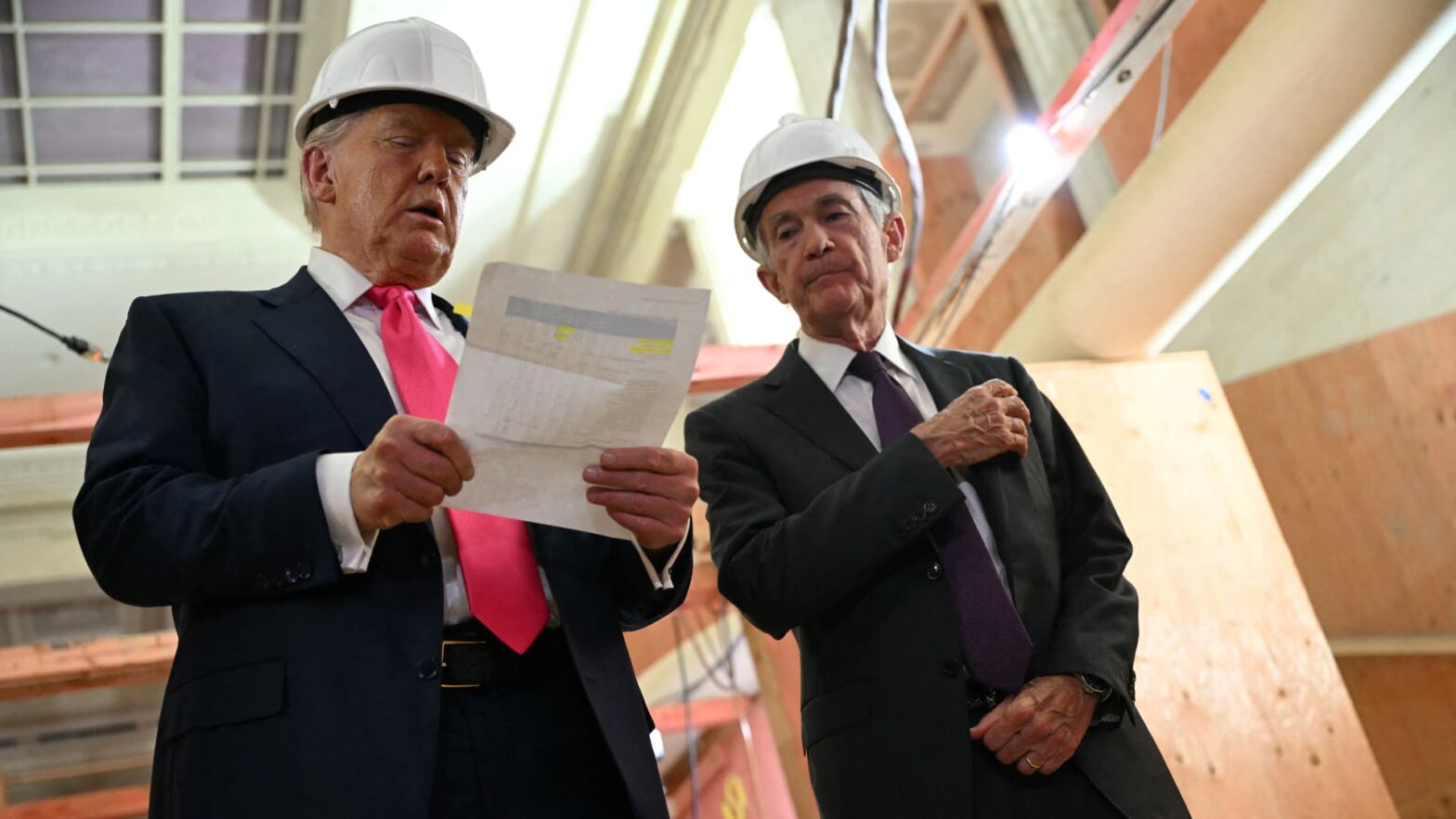 why-the-stock-market-keeps-shrugging-as-trump-sows-more-political-chaos