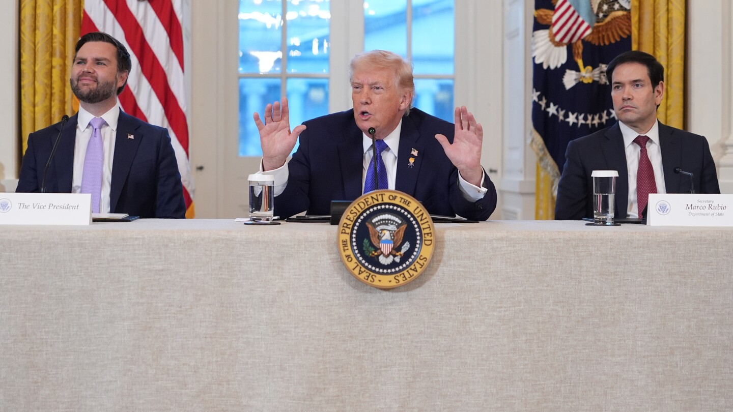 what-americans-think-about-trump’s-intervention-in-venezuela,-according-to-a-new-ap-norc-poll