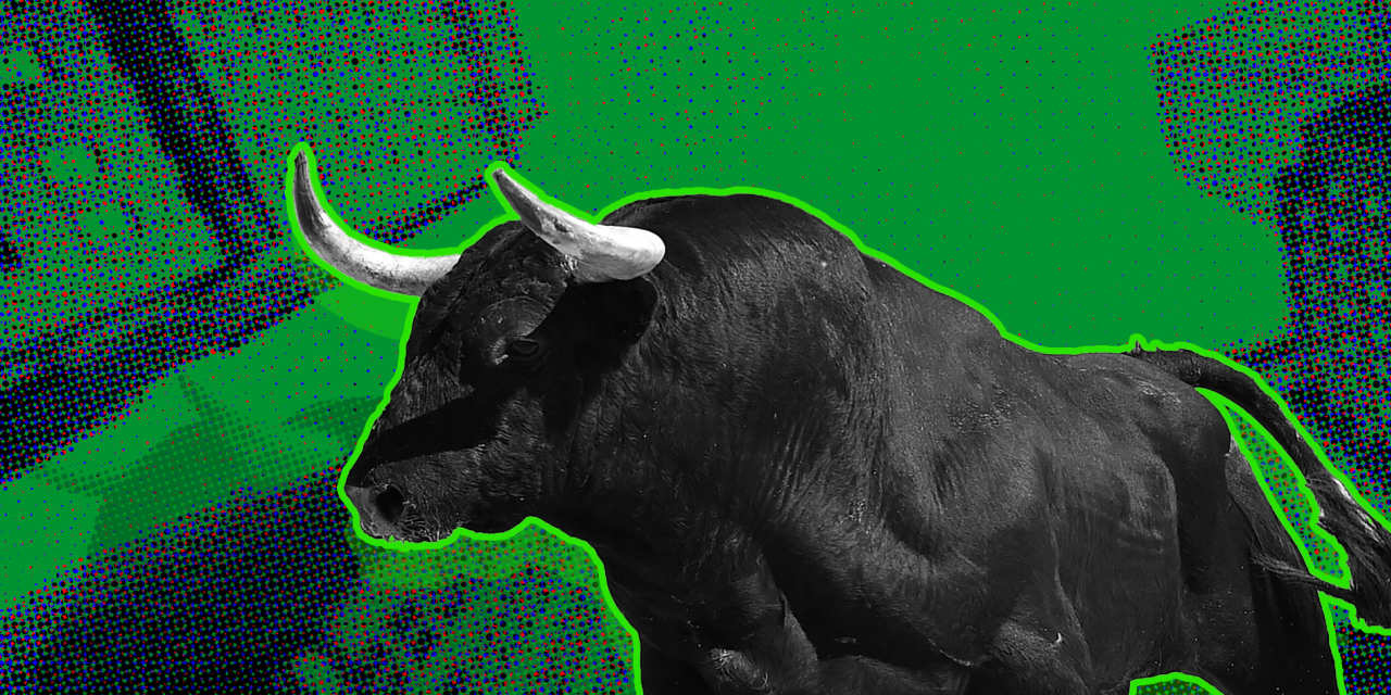 stock-market-today:-dow,-s&p-500-and-nasdaq-futures-point-to-higher-start,-with-tech-in-the-lead-again;-silver-drops,-fed-speakers-on-tap-as-long-holiday-weekend-awaits