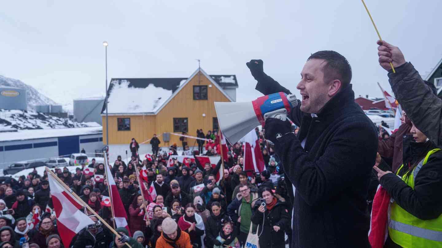 thousands-march-in-greenland-to-support-arctic-island-in-the-face-of-trump’s-threats-to-take-it-over