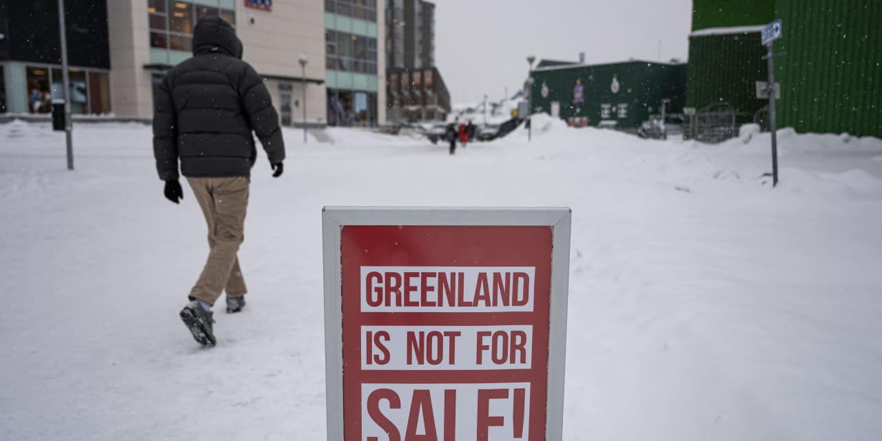 stock-futures-slump-as-us.-europe-trade-tensions-ramp-up-over-trump’s-greenland-demands