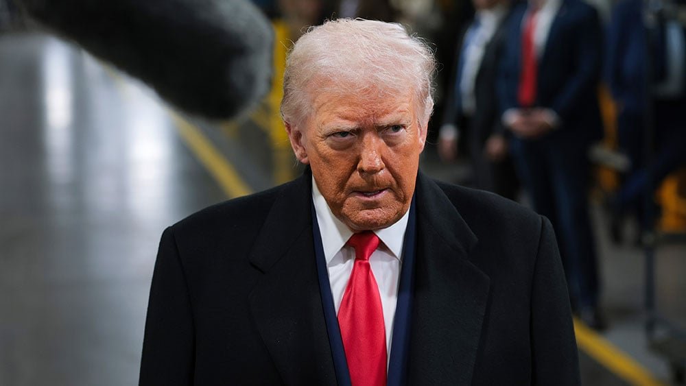 stocks-dive-on-trump-greenland-threats;-netflix-falls-late