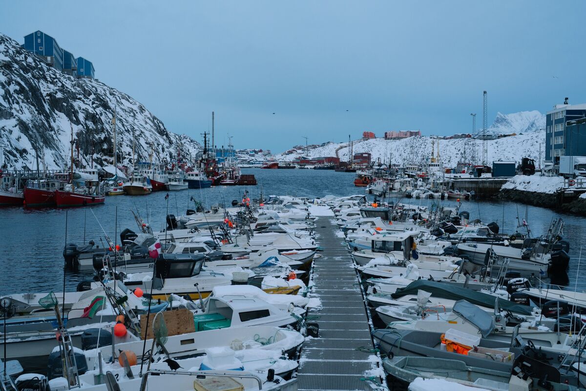 asian-stocks-to-gain-as-trump-touts-greenland-deal:-markets-wrap