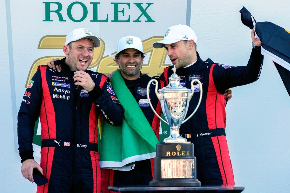 nascar-chairman-jim-france’s-car-wins-rolex-24-pole,-then-gets-disqualified