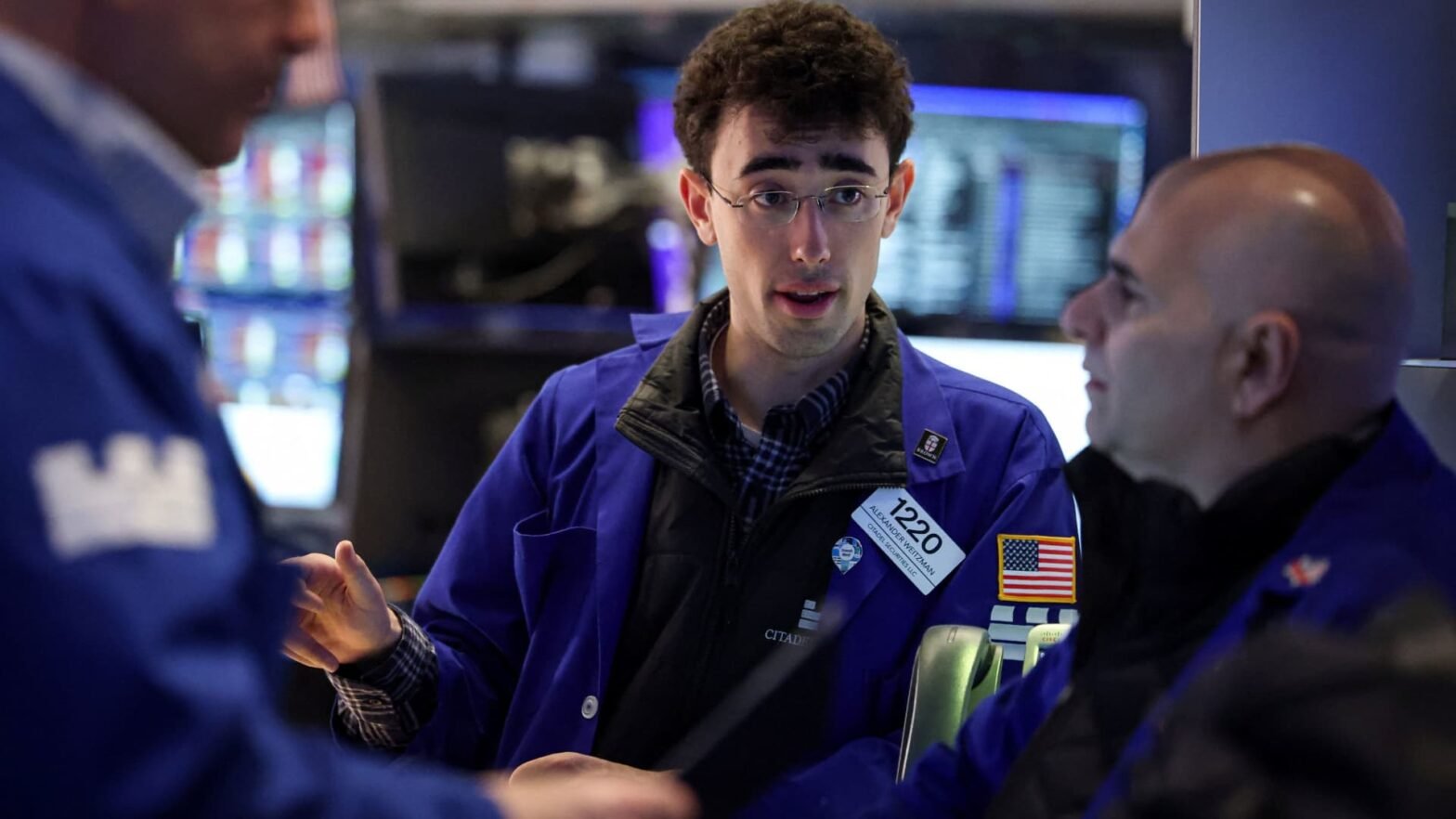 s&p-500-futures-are-little-changed-after-index-rises-ahead-of-this-week’s-big-tech-earnings:-live-updates