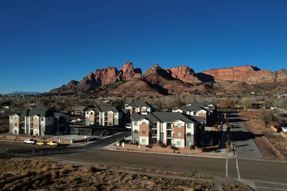 towns-once-run-by-warren-jeffs’-polygamous-sect-emerge-from-court-supervision-transformed