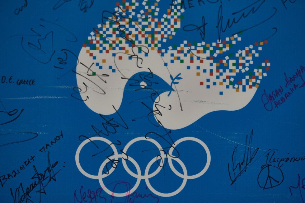 olympic-organizers-invoke-an-ancient-pledge-to-call-for-the-suspension-of-all-wars