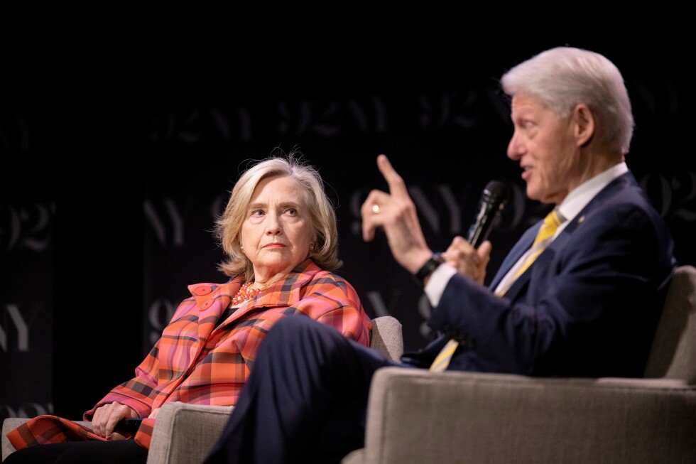 clintons-finalize-agreement-to-testify-in-house-epstein-probe,-bowing-to-threat-of-contempt-vote