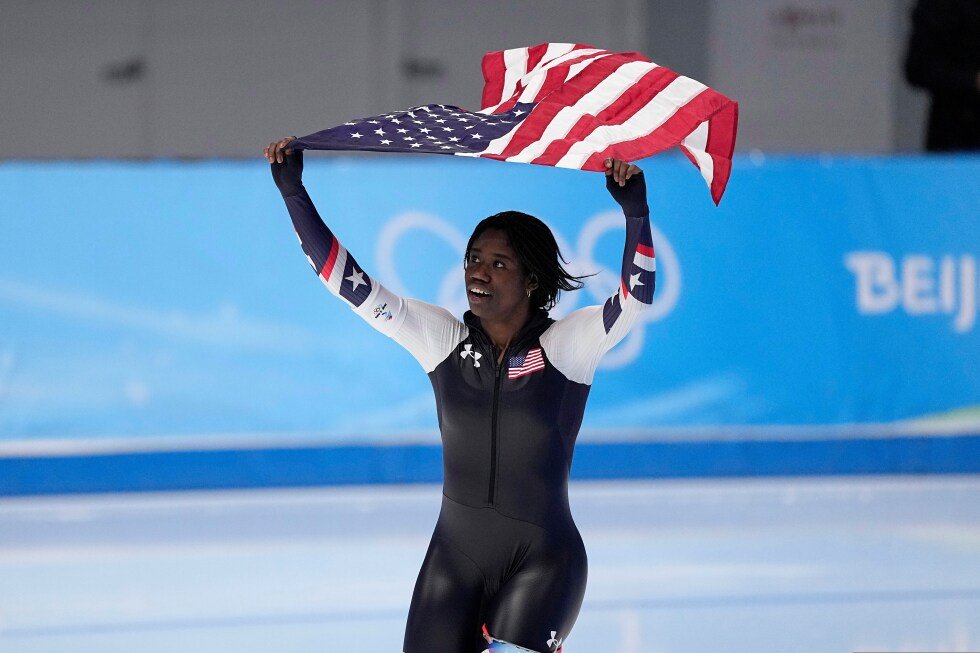 speedskater-erin-jackson,-bobsledder-frank-del-duca-picked-as-us-flagbearers-for-winter-olympics
