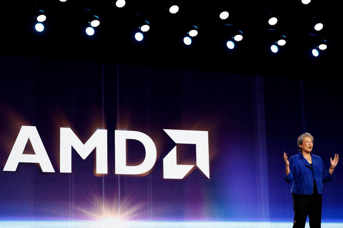 amd-stock-plummets-despite-q4-earnings-beat