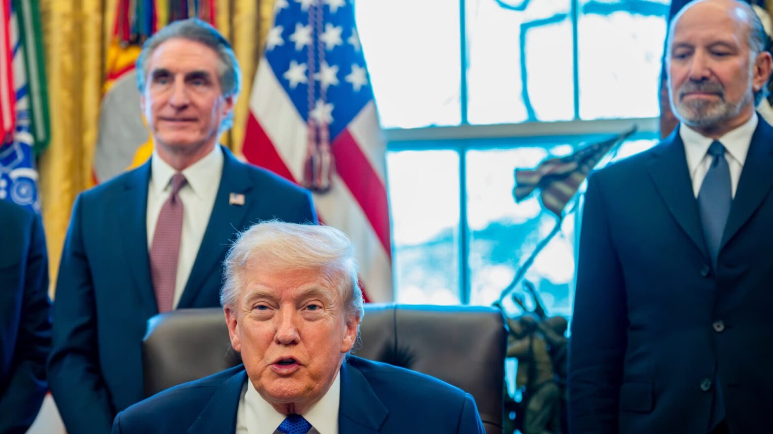 trump-administration-equity-stakes-pose-risks-to-us.-companies-and-markets