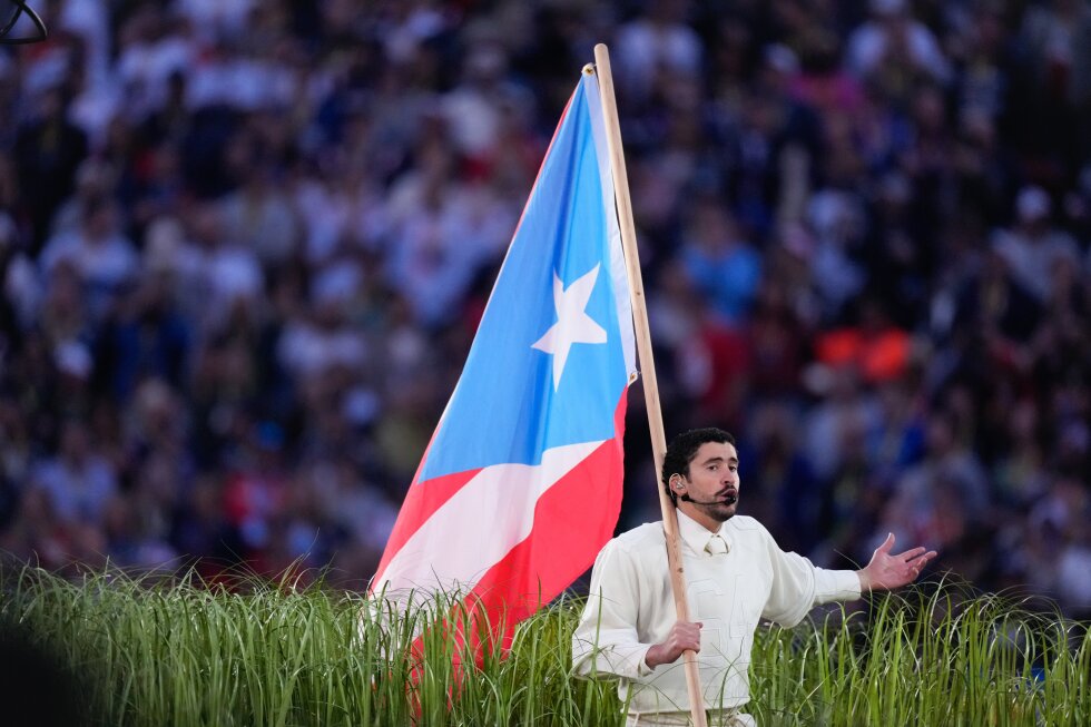 review:-bad-bunny-brought-puerto-rico’s-history-and-culture-to-a-revolutionary-super-bowl-show