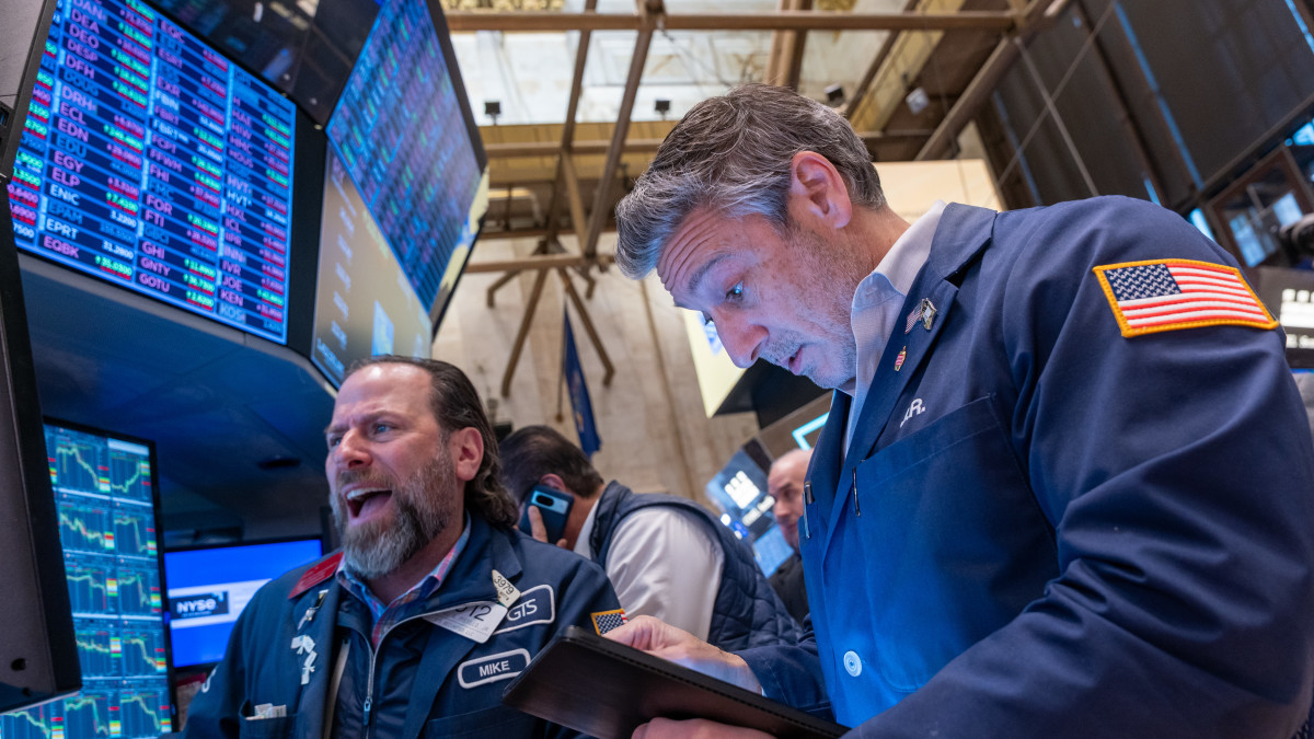 bank-of-america-sends-quiet-warning-to-stock-market-investors