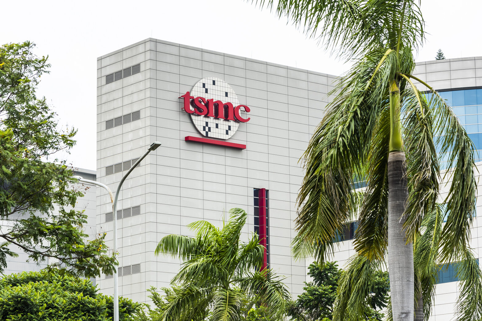 asia-pacific-equities:-broader-gains-across-the-region-as-japanese-and-****-markets-hit-new-highs;-taiwan-semiconductor-rises-3%-to-reach-a-record-peak