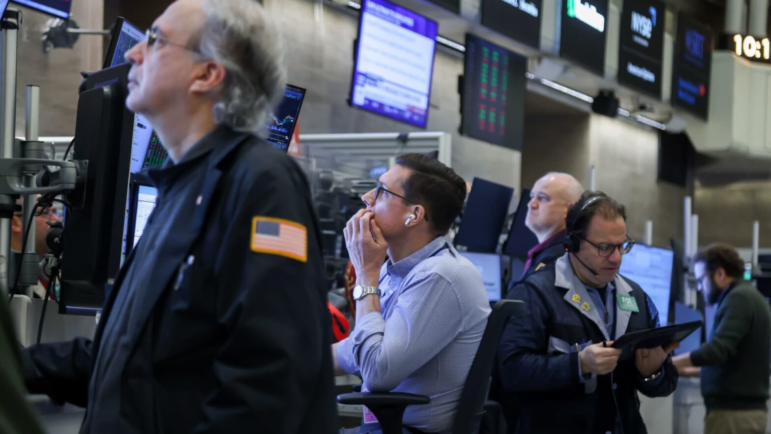 coca-cola-earnings,-google’s-ai-risks,-target-layoffs-and-more-in-morning-squawk