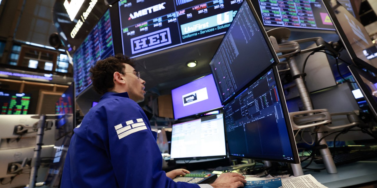 us.-futures-climb-after-wednesday-selling,-dollar-holds-higher