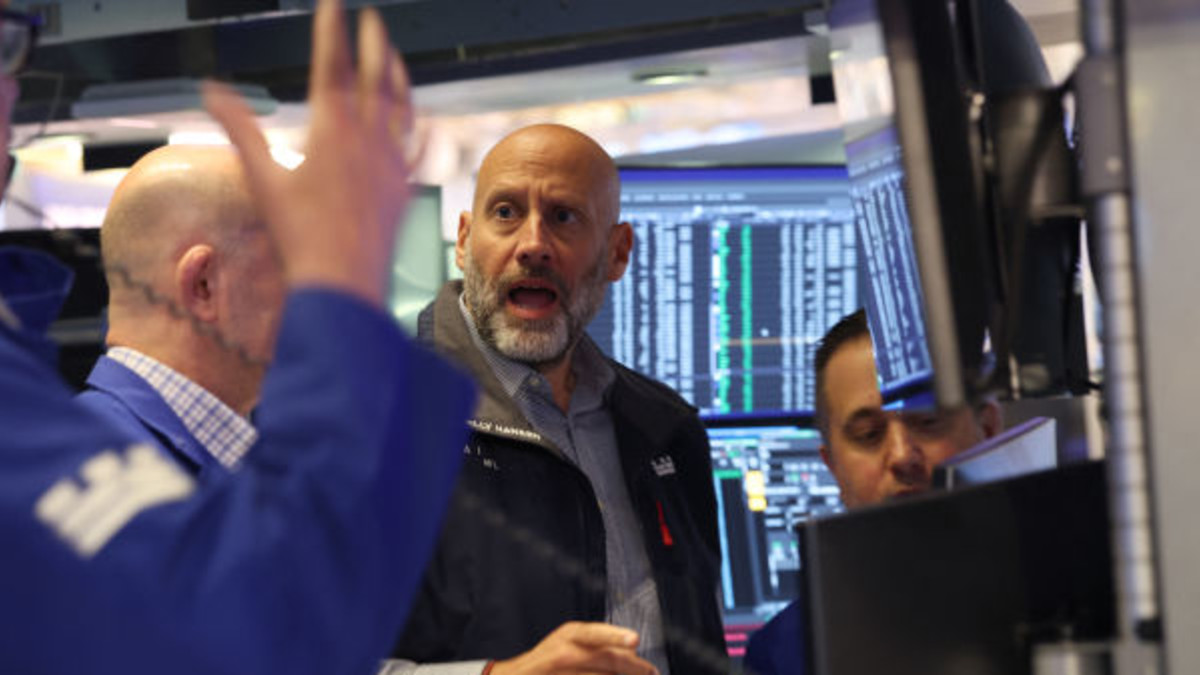 stock-market-today,-feb.-12:-stocks-moderate-as-initial-claims-fall,-continuing-claims-rise