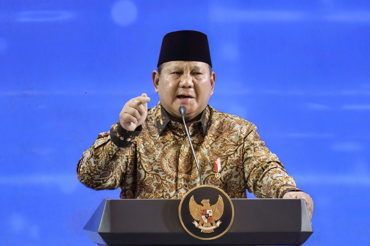 prabowo-fury-on-market-rout-shows-growing-divisions-in-indonesia