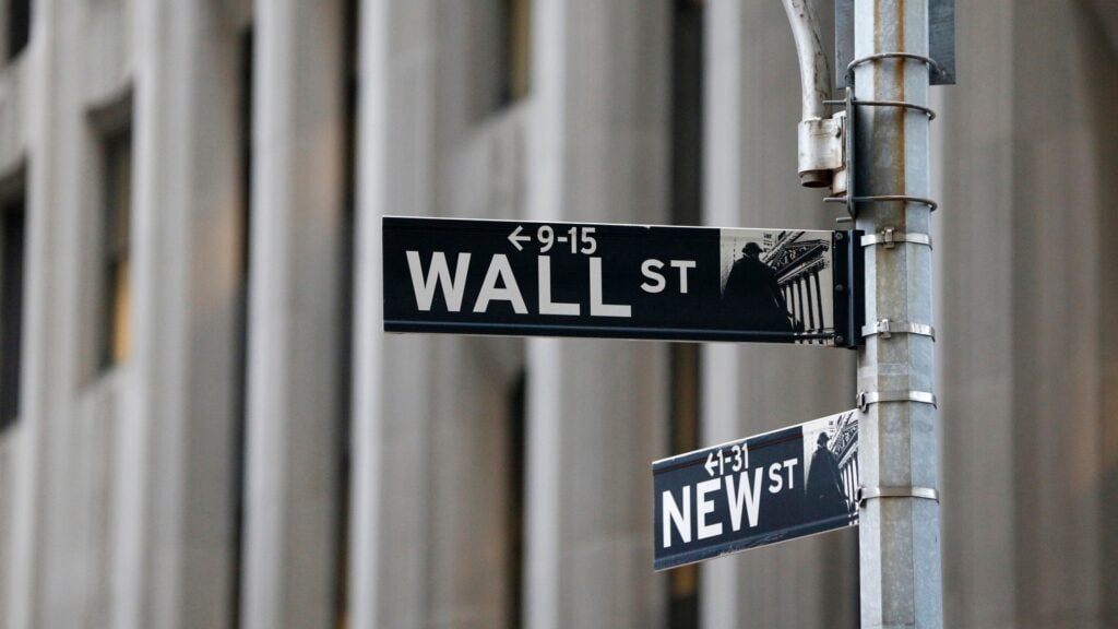 stock-market-today:-dow-futures-gain,-nasdaq-drags—zim-integrated-shipping,-masimo,-toll-brothers-in-focus-–-state-street-spdr-s&p-500-etf-trust-(arca:spy)