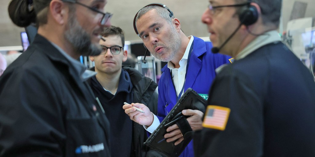 ai-linked-fears-roil-stocks-after-years-of-hype,-gains