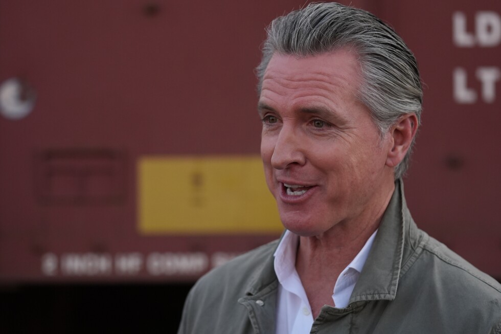 california-gov.-gavin-newsom’s-book-tour-remarks-draw-criticism