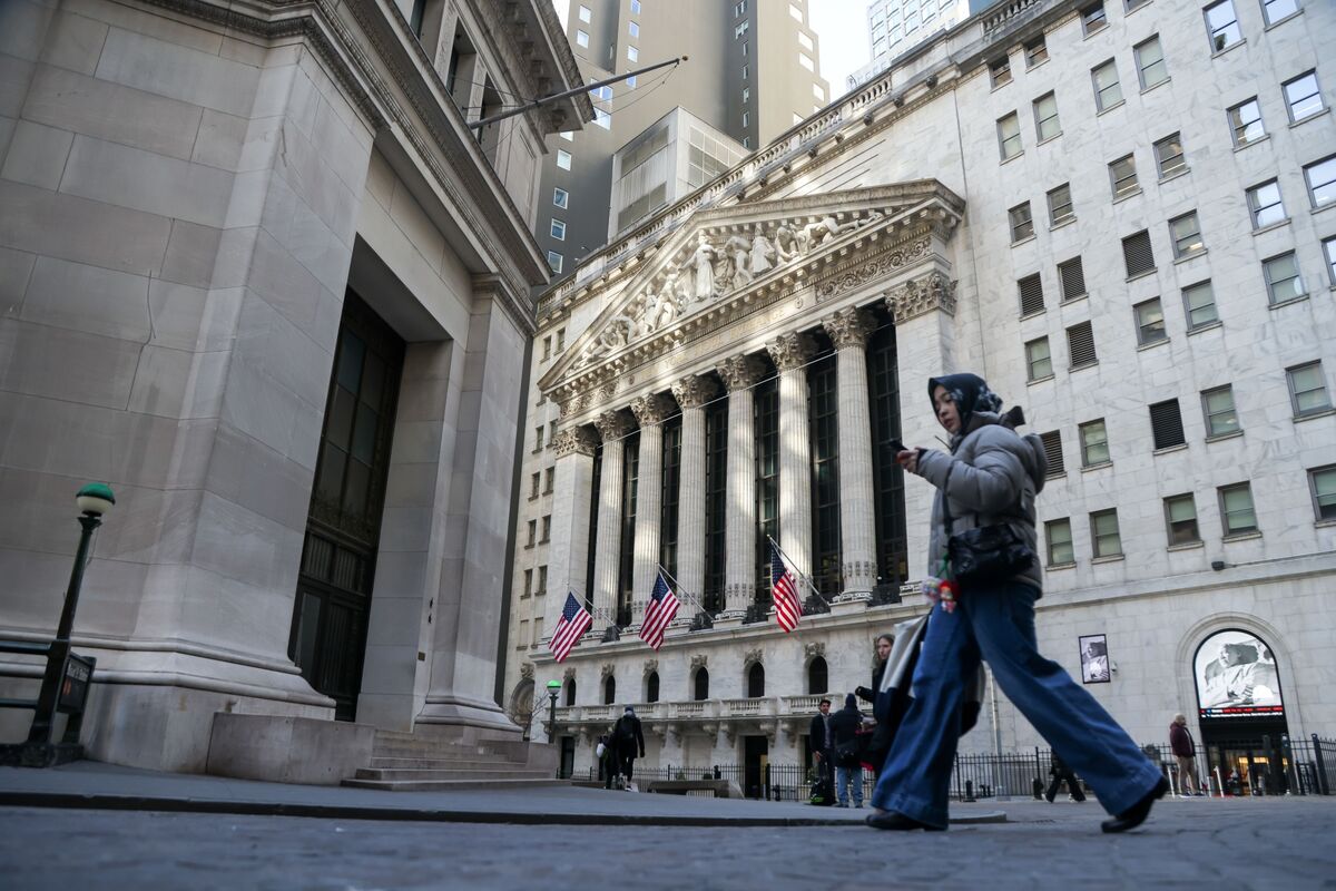 wall-street’s-quant-playbook-is-upended-as-ai-reorders-market